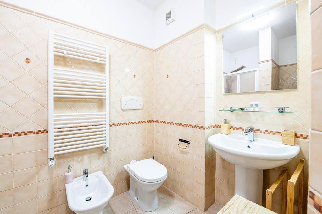 Leopolda Apartment Free Wi-Fi Флоренція Екстер'єр фото